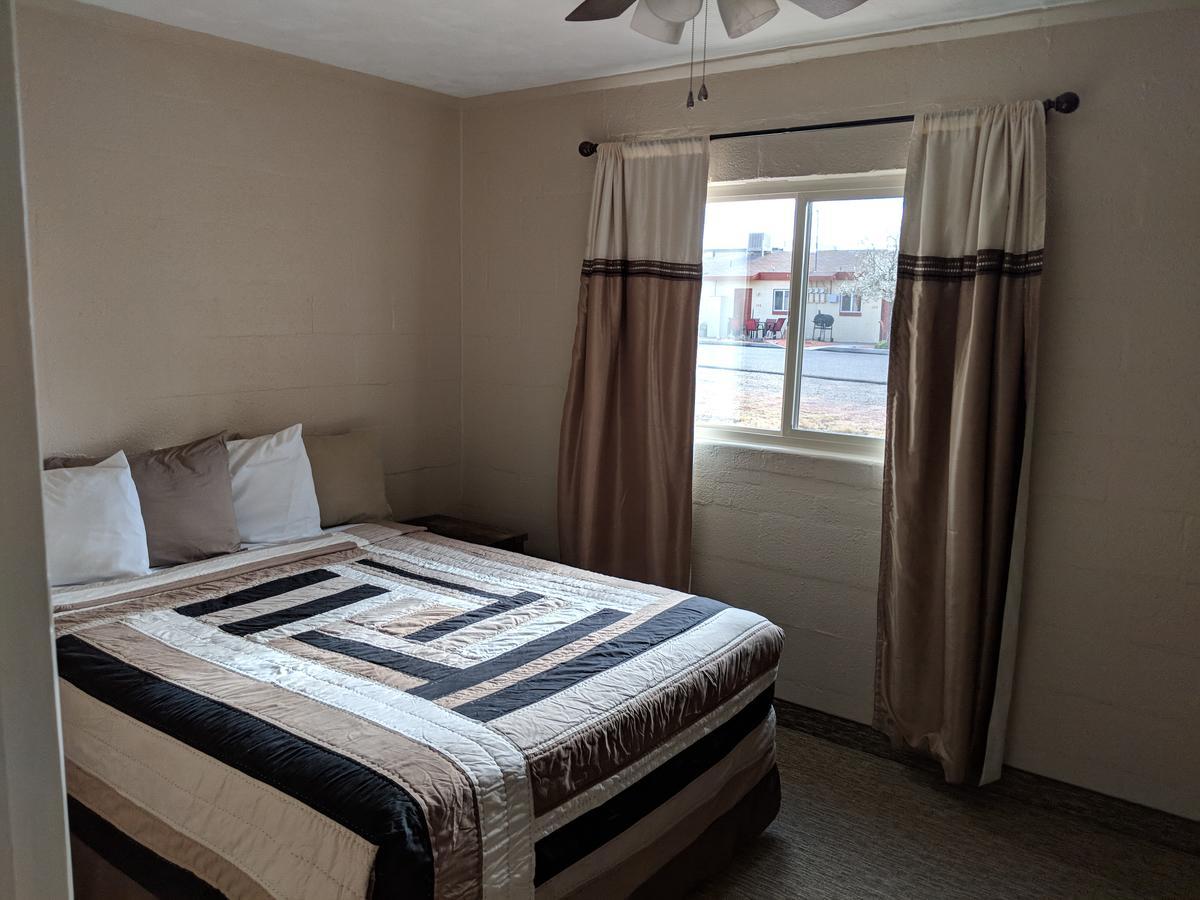 Red Rock Motel And Dam Motel Page Exterior foto